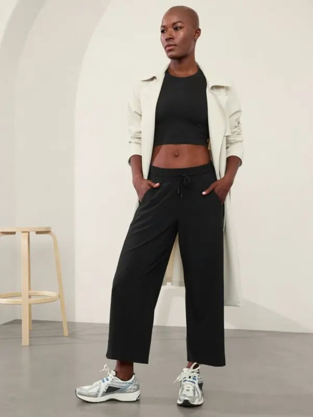Avenue Wide Leg Crop Pant Black Size 12